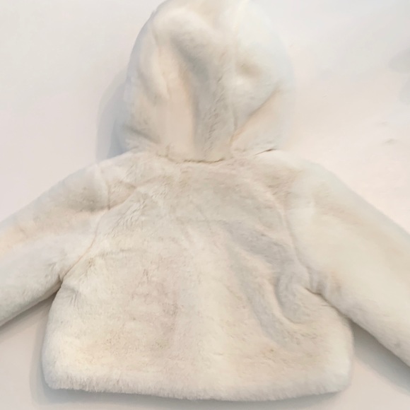 Gap White Faux Coat - Picture 3 of 3